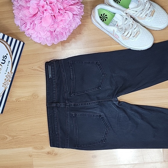 Pilcro for Anthropologie High-Rise Denim Legging in Washed Black - Picture 9 of 12